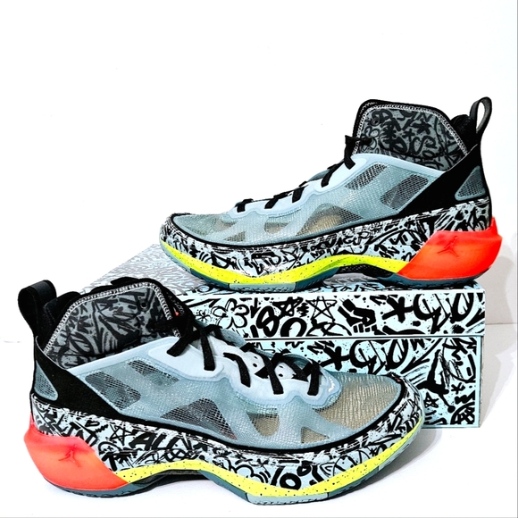 Nike Wmn Air Jordan 37 Satou - Picture 1 of 7